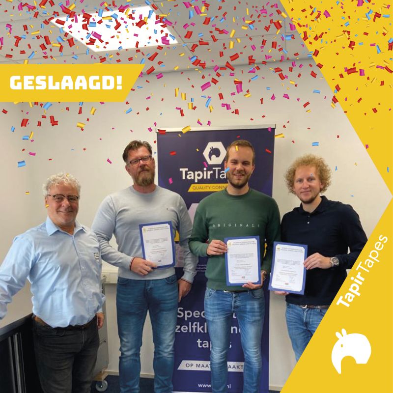 drie gediplomeerde International Adhesive Bonders in huis!